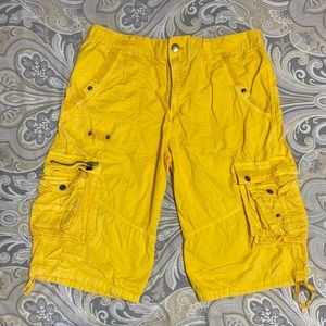 Men’s Xray Yellow Cargo Shorts Size 38